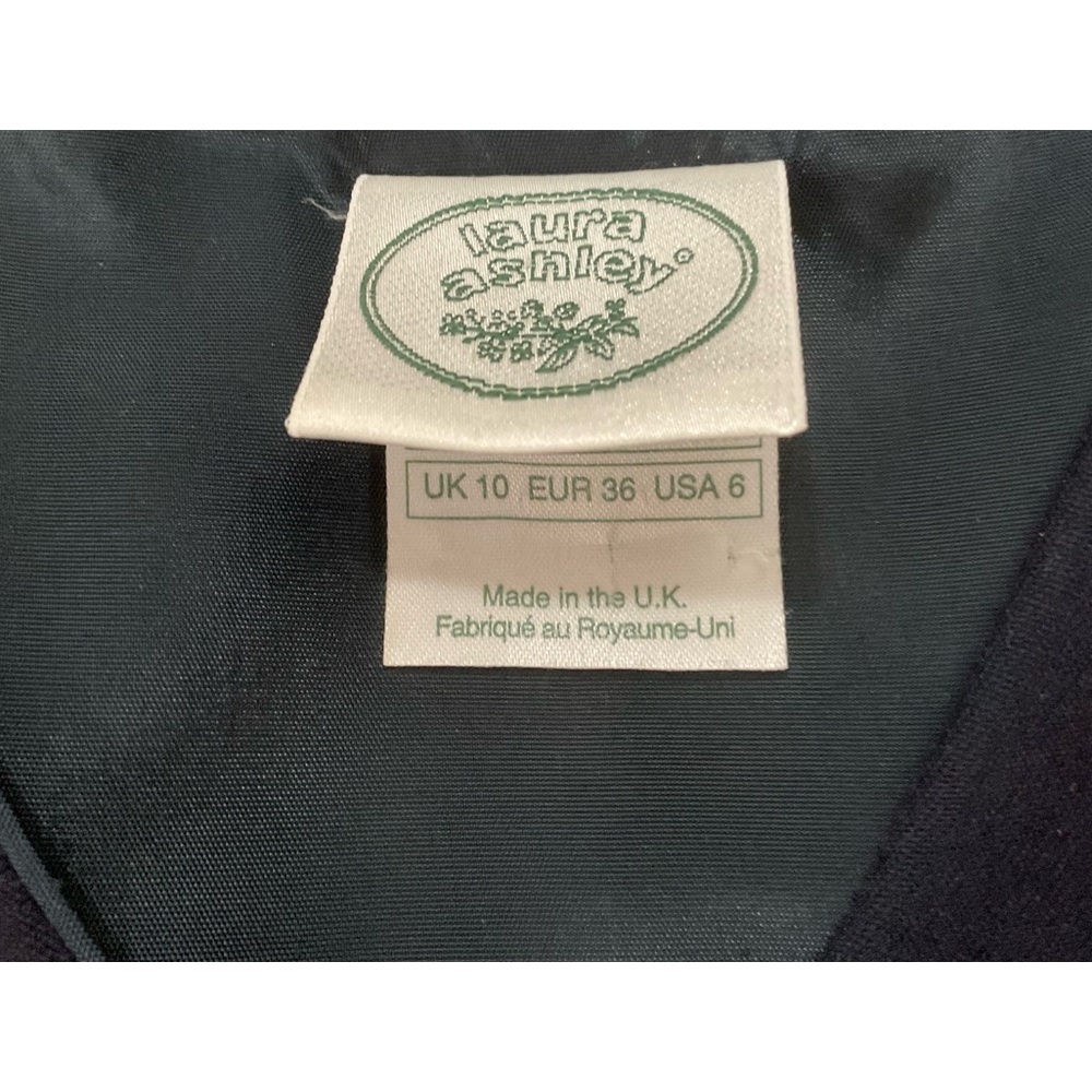 Thrifted Laura Ashley, 6